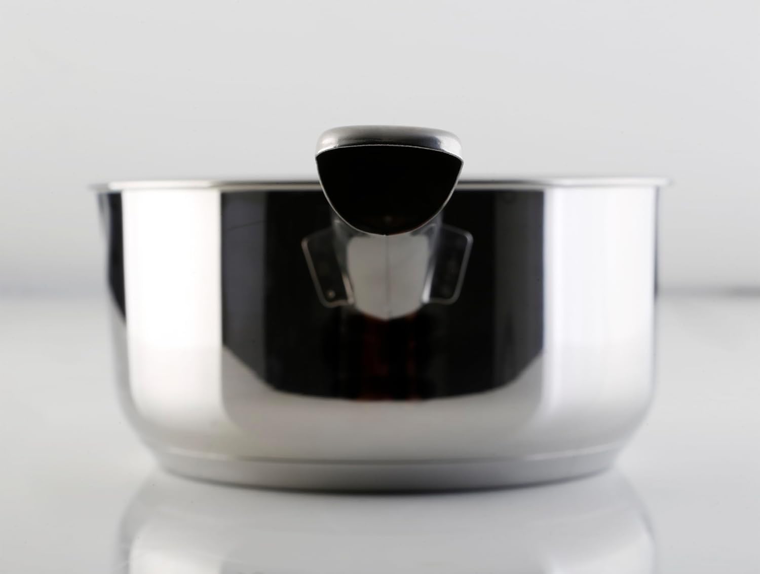 Wecook! Saucepan 12cm/0,7L, Stainless Steel Nonstick Sauce Pot for Induction, Gas and Electric Hobs, Cooking Pot with Spout and Practical Measuring Scale. - Image 2