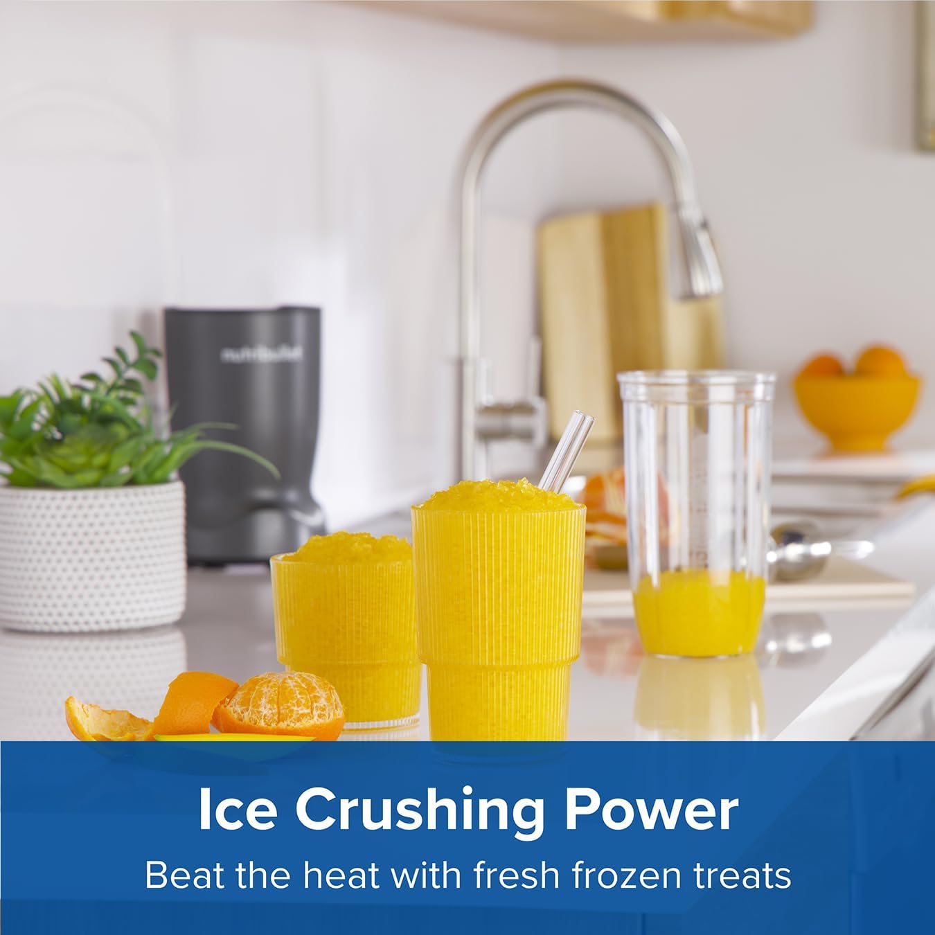 nutribullet Turbo Blender in Graphite - Powerful 1000W Motor Base & Rapid Extractor Blade - Easily Blends Frozen Fruit, Nuts & Ice - With 700ml & 500ml Cup & Lid to Go - For Smoothies & Juices - Image 3