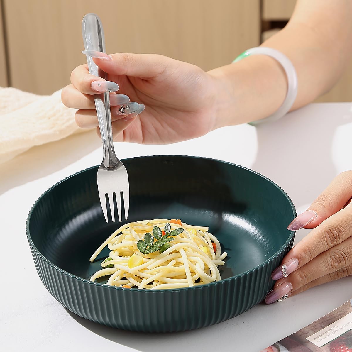 Kyraton Pasta Bowls Set of 4, 1.1L Large Pasta Serving Bowl Plastic Unbreakable Serving Dishes (Dark Green) - Image 6