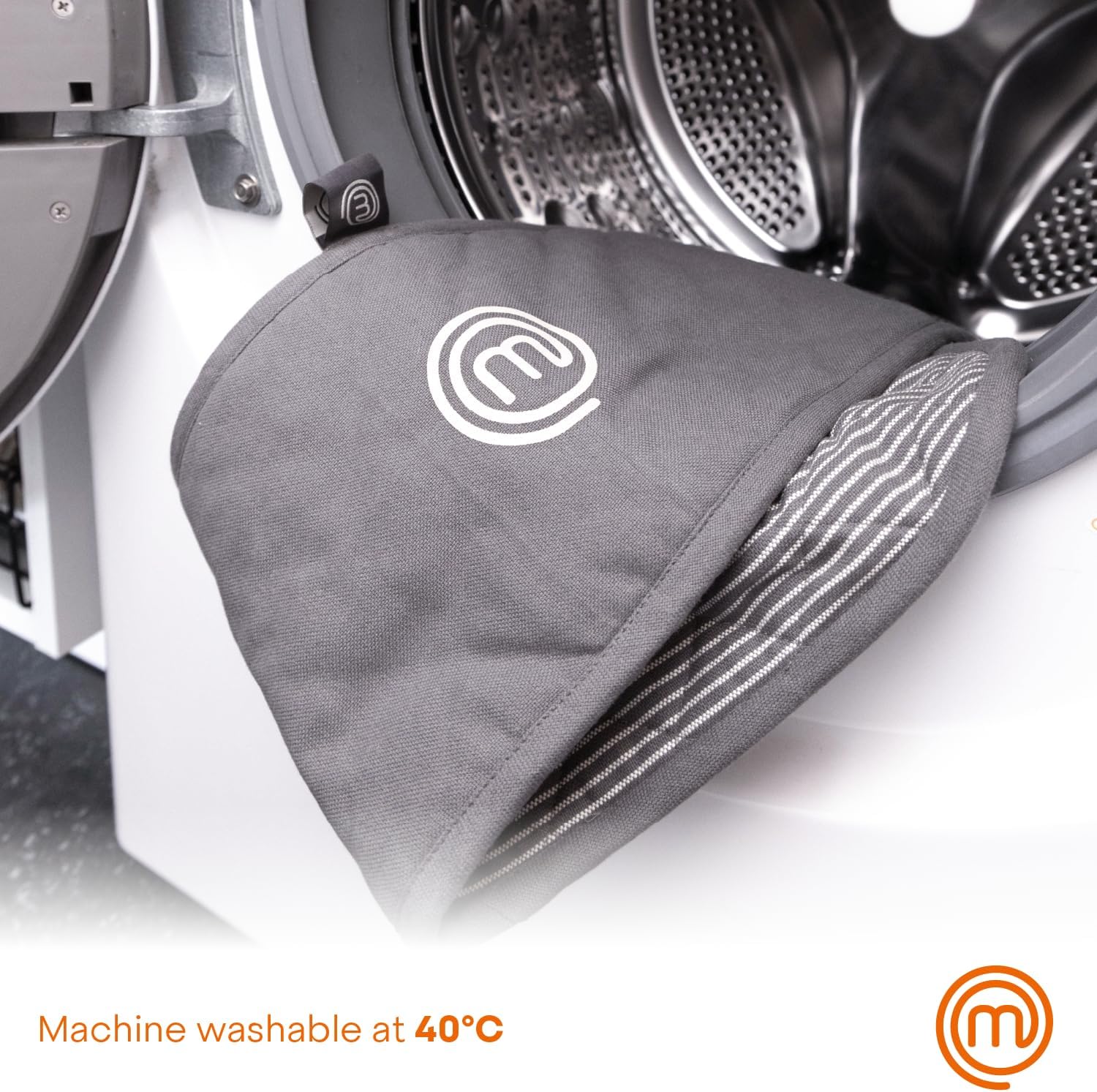 MasterChef Oven Gloves Heat Resistant, Double Oven Gloves Made from Cotton with Official Show Logo & Hanging Loop, Attached Oven Mitts, Machine Washable, Heat Proof Pot Holders for the Kitchen, Earth - Image 6