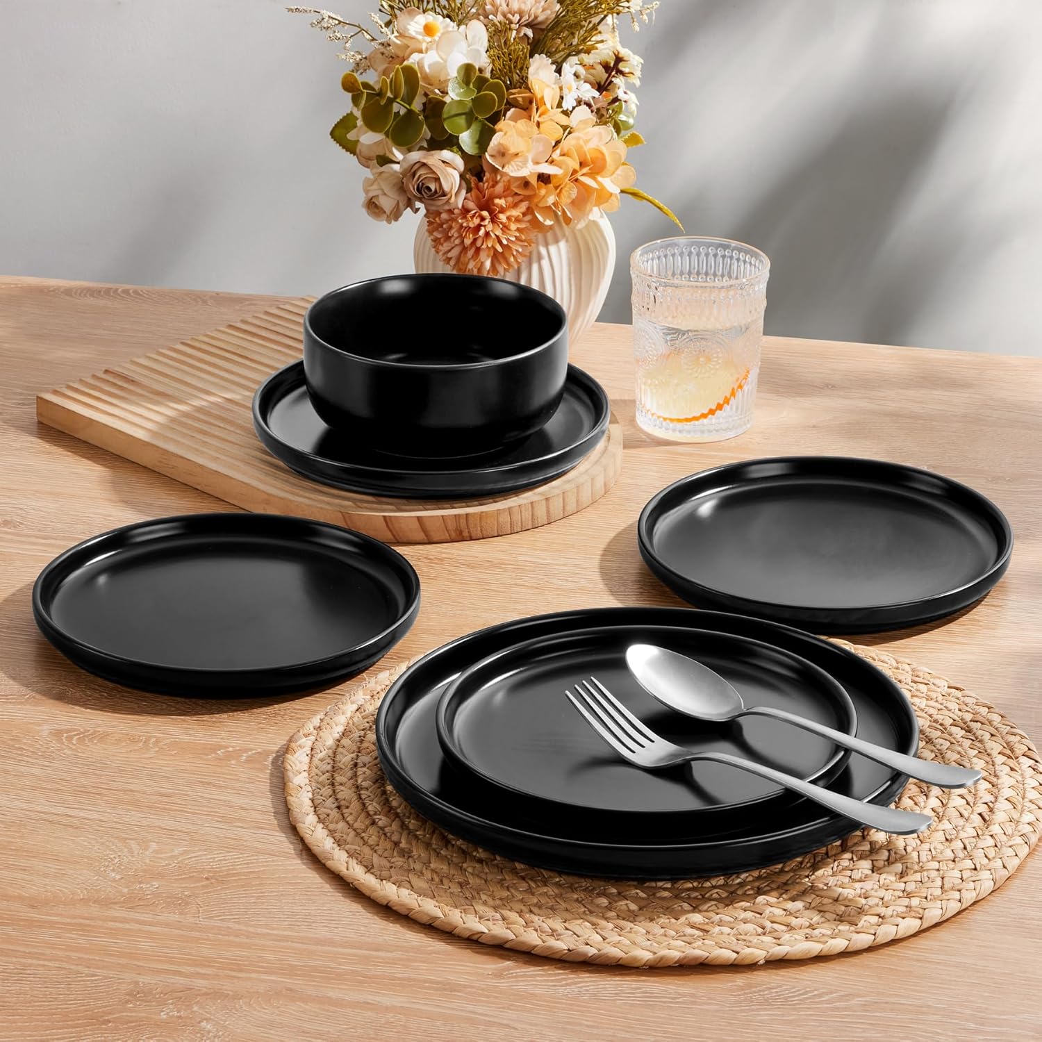 HaWare Dinner Set, 12 Piece Stoneware Dinnerware Service for 4, Elegant Matte Glaze Dining Ware Include Plates and Bowls, Chip and Scratch Resistant, Microwave & Dishwasher Safe, Matte Black - Image 3