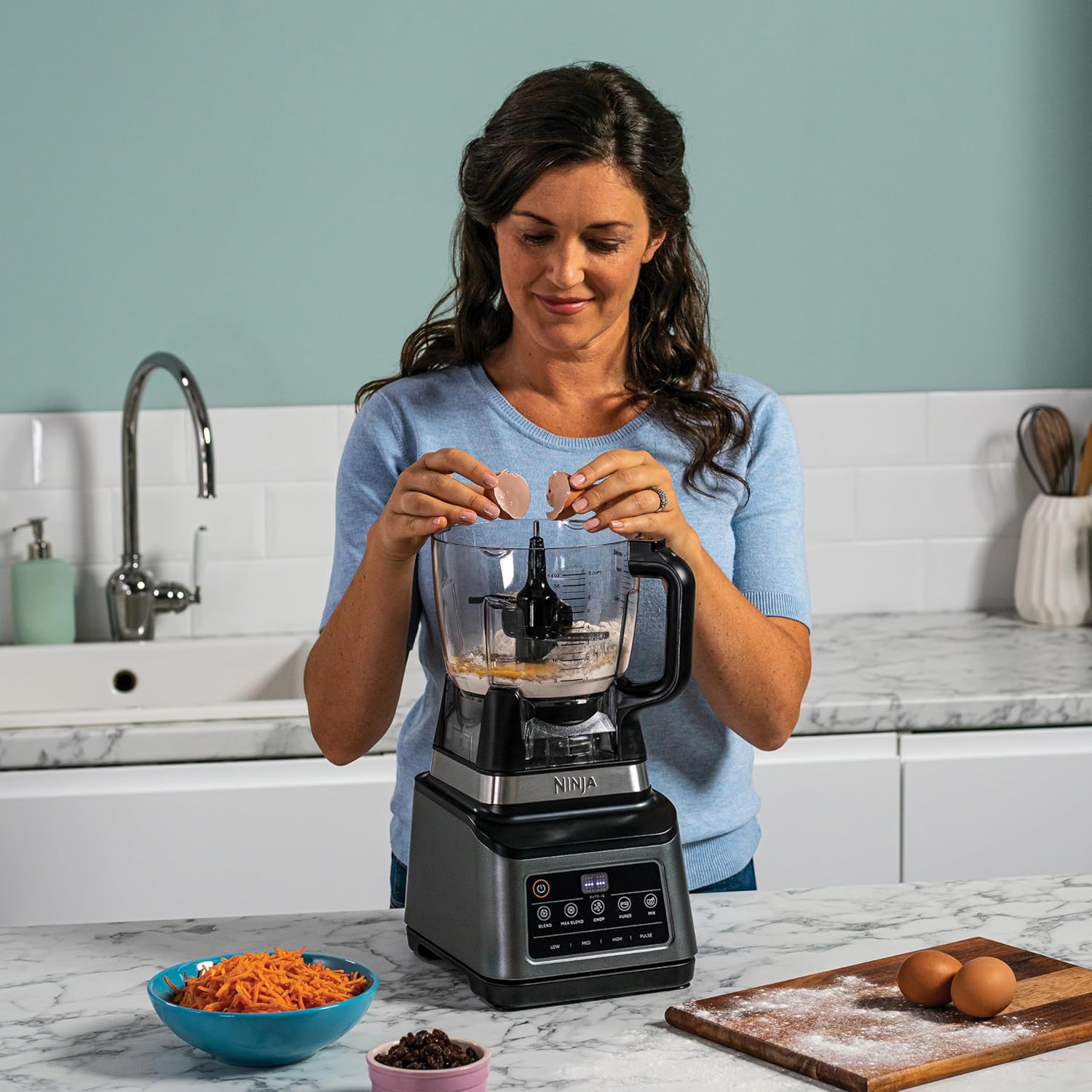 Ninja 3-in-1 Food Processor & Blender with 5 Automatic Programs: Blend, Max Blend, Chop, Mix, Puree, 1.8L Bowl, 2.1L Jug, 700ml Cup, 1200W, Dishwasher Safe Parts, Auto-iQ, Black BN800UK - Image 9