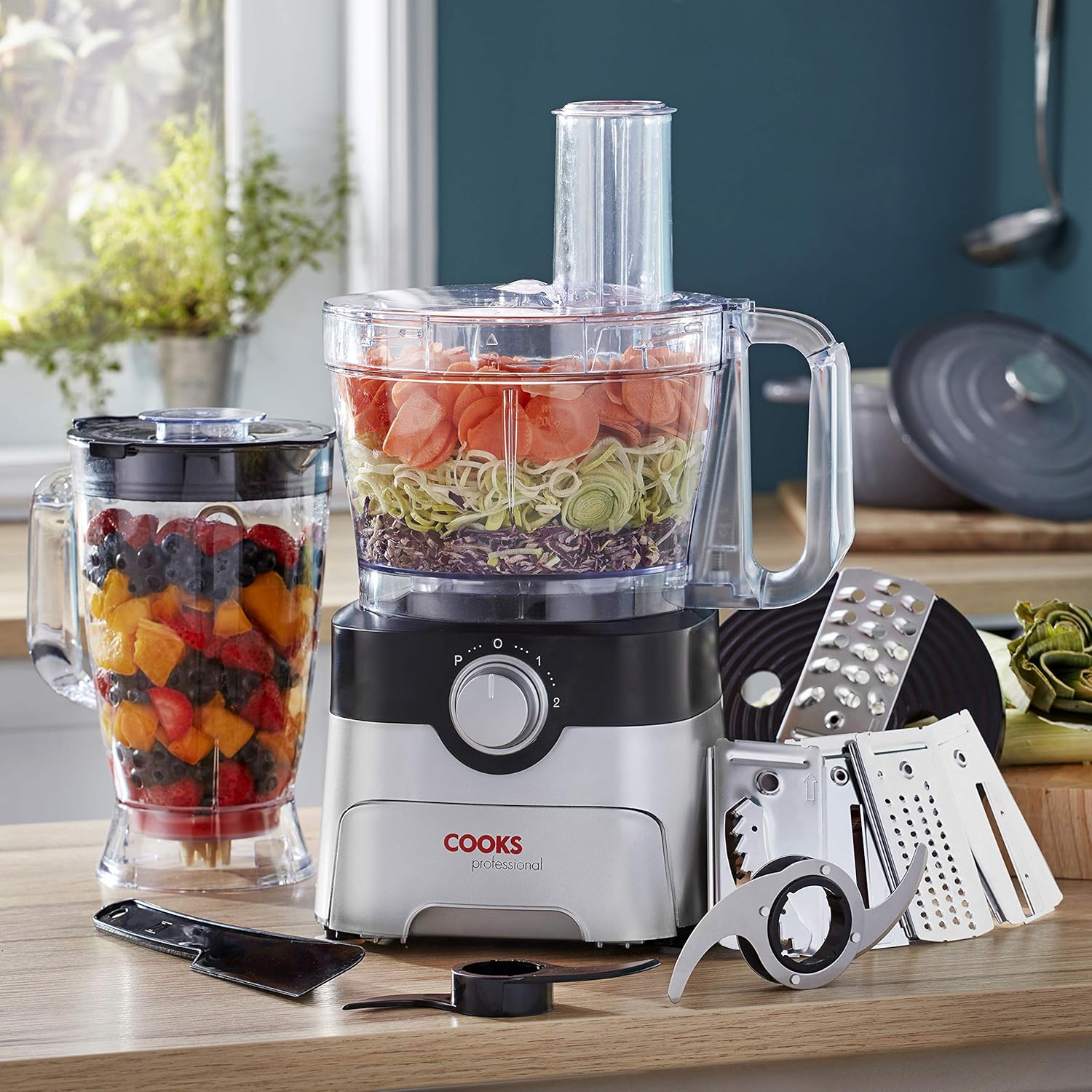 Cooks Professional Food Processor 1000W with 7 Blades, 2L Mixing Bowl & 1.8L Blender Jug | Multifunction Kitchen Chopper & Blender Tool for Chopping Slicing Grating Kneading Blending | Black & Silver - Image 2